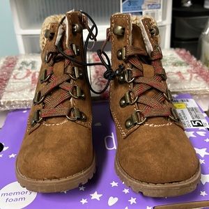 Kids boots